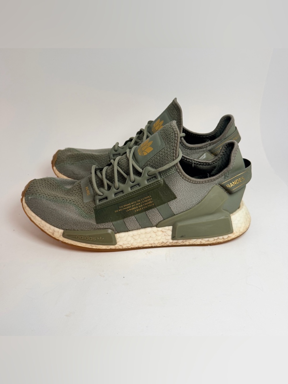adidas Men’s Olive Green Sneakers with Gold Logo